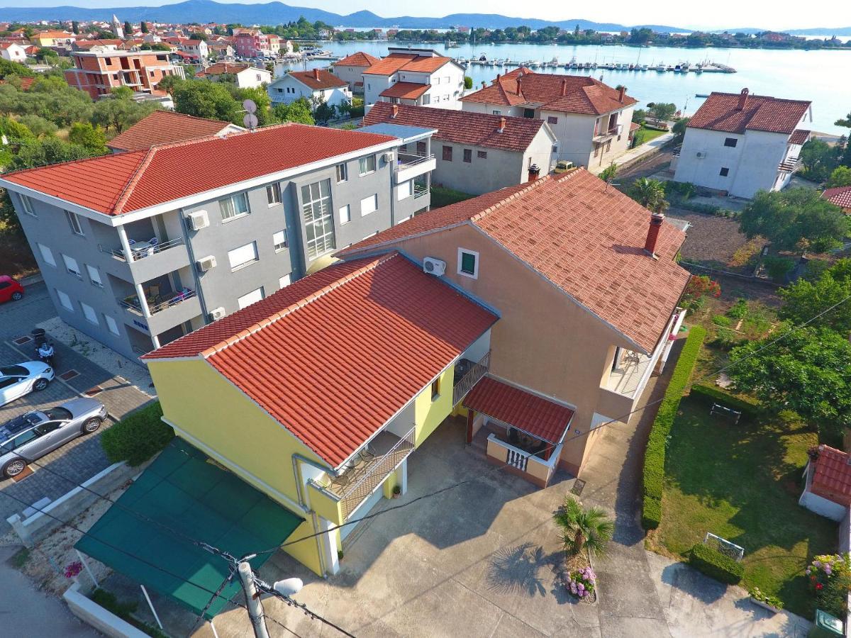 Apartmani Dane Sukošan Eksteriør bilde