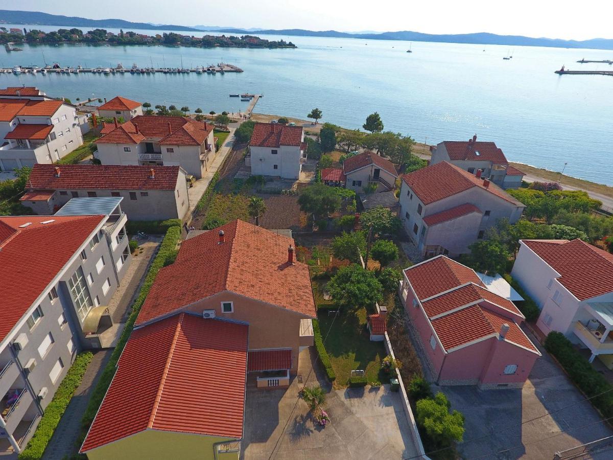 Apartmani Dane Sukošan Eksteriør bilde